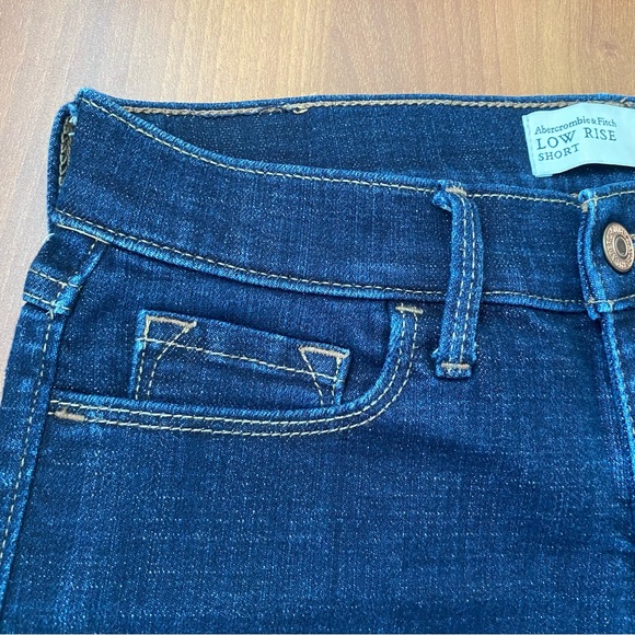 Abercrombie & Fitch Low Rise Short Size 2/26 - Picture 6 of 8